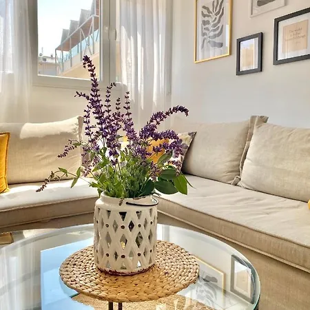 Cosmopolitan Oasis By Thesbnb Apartment